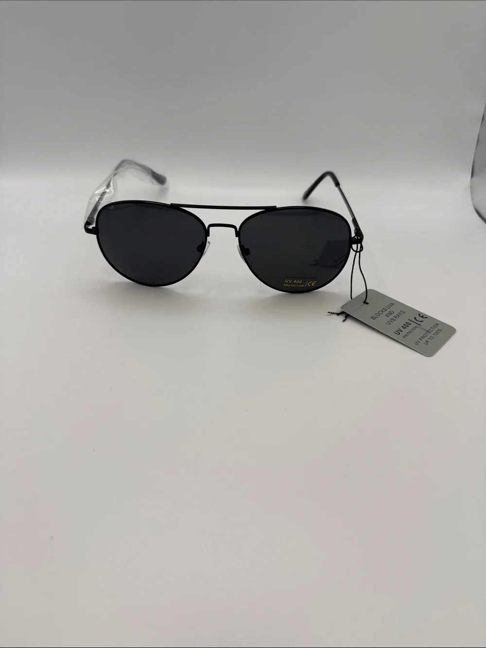 Classic Black Aviator Sunglasses - Dark Lenses